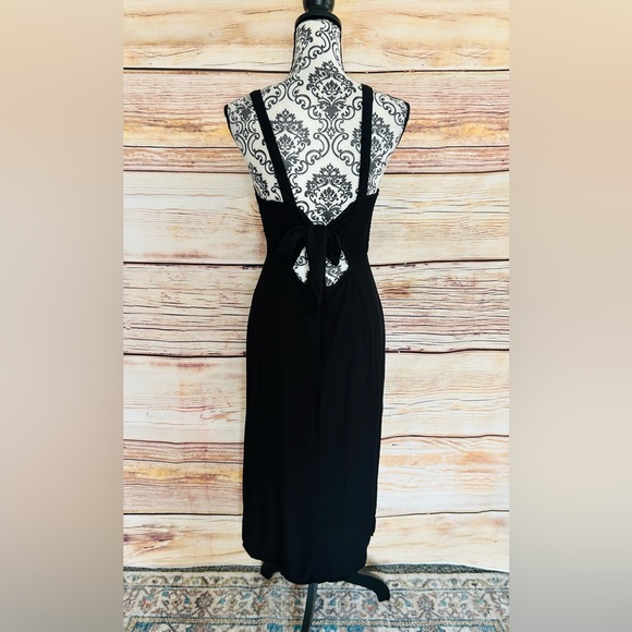 Wild Honey Black Square Neck Open Tie Smocked Back Sleeveless Maxi Dress Size M - Picture 3 of 15